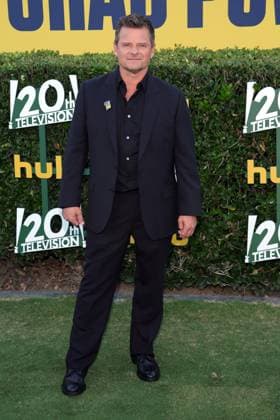 Los Angeles premiere of Hulu s Chad Powers at the Rose Bowl Stadium Featuring: Steve Zahn Where: Los Angeles, California, United States When: 25 Sep 2025 Credit: Faye s Vision Cover Images EDITORIAL USE ONLY. NOT FOR USE BY NEWSPAPERS BASED IN THE UK. Copyright: xx coverimg55125439