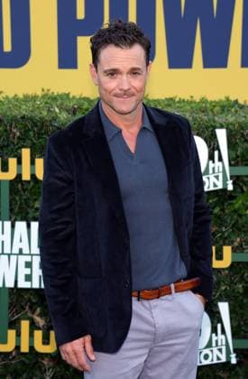 Los Angeles premiere of Hulu s Chad Powers at the Rose Bowl Stadium Featuring: Clayne Crawford Where: Los Angeles, California, United States When: 25 Sep 2025 Credit: Faye s Vision Cover Images EDITORIAL USE ONLY. NOT FOR USE BY NEWSPAPERS BASED IN THE UK. Copyright: xx coverimg55125396