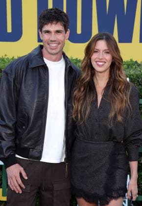 Los Angeles premiere of Hulu s Chad Powers at the Rose Bowl Stadium Featuring: Tanner Novlan, Kayla Ewell Where: Los Angeles, California, United States When: 25 Sep 2025 Credit: Faye s Vision Cover Images EDITORIAL USE ONLY. NOT FOR USE BY NEWSPAPERS BASED IN THE UK. Copyright: xx coverimg55125382