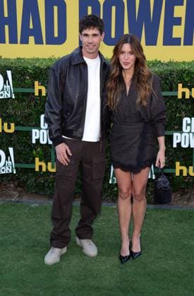 Los Angeles premiere of Hulu s Chad Powers at the Rose Bowl Stadium Featuring: Tanner Novlan, Kayla Ewell Where: Los Angeles, California, United States When: 25 Sep 2025 Credit: Faye s Vision Cover Images EDITORIAL USE ONLY. NOT FOR USE BY NEWSPAPERS BASED IN THE UK. Copyright: xx coverimg55125384