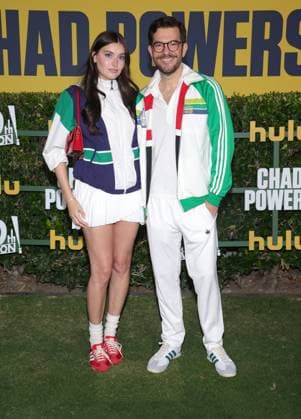 Los Angeles premiere of Hulu s Chad Powers at the Rose Bowl Stadium Featuring: Jess Clements-Huyck, Pete Huyck Where: Los Angeles, California, United States When: 25 Sep 2025 Credit: Faye s Vision Cover Images EDITORIAL USE ONLY. NOT FOR USE BY NEWSPAPERS BASED IN THE UK. Copyright: xx coverimg55125321