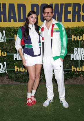 Los Angeles premiere of Hulu s Chad Powers at the Rose Bowl Stadium Featuring: Jess Clements-Huyck, Pete Huyck Where: Los Angeles, California, United States When: 25 Sep 2025 Credit: Faye s Vision Cover Images EDITORIAL USE ONLY. NOT FOR USE BY NEWSPAPERS BASED IN THE UK. Copyright: xx coverimg55125322