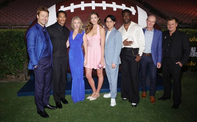 Los Angeles premiere of Hulu s Chad Powers at the Rose Bowl Stadium Featuring: Glen Powell, Xavier Mills, Wynn Everett, Perry Mattfeld, Frankie A. Rodriguez, Quentin Plair, Toby Huss, Steve Zahn Where: Los Angeles, California, United States When: 25 Sep 2025 Credit: Faye s Vision Cover Images EDITORIAL USE ONLY. NOT FOR USE BY NEWSPAPERS BASED IN THE UK. Copyright: xx coverimg55125319
