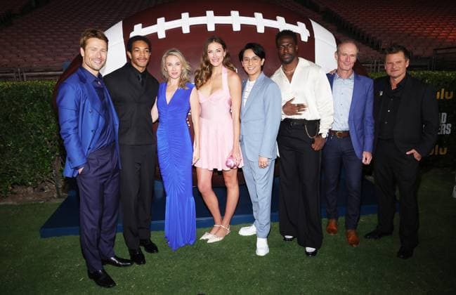 Los Angeles premiere of Hulu s Chad Powers at the Rose Bowl Stadium Featuring: Glen Powell, Xavier Mills, Wynn Everett, Perry Mattfeld, Frankie A. Rodriguez, Quentin Plair, Toby Huss, Steve Zahn Where: Los Angeles, California, United States When: 25 Sep 2025 Credit: Faye s Vision Cover Images EDITORIAL USE ONLY. NOT FOR USE BY NEWSPAPERS BASED IN THE UK. Copyright: xx coverimg55125317