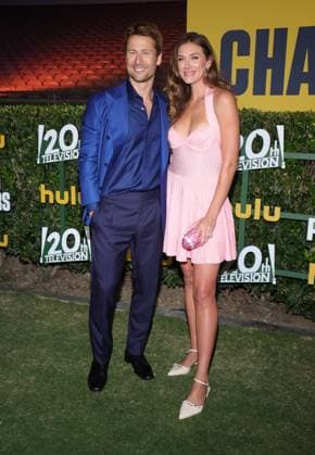 Los Angeles premiere of Hulu s Chad Powers at the Rose Bowl Stadium Featuring: Glen Powell, Perry Mattfeld Where: Los Angeles, California, United States When: 25 Sep 2025 Credit: Faye s Vision Cover Images EDITORIAL USE ONLY. NOT FOR USE BY NEWSPAPERS BASED IN THE UK. Copyright: xx coverimg55125311