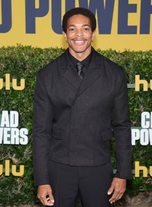 Los Angeles premiere of Hulu s Chad Powers at the Rose Bowl Stadium Featuring: Xavier Mills Where: Los Angeles, California, United States When: 25 Sep 2025 Credit: Faye s Vision Cover Images EDITORIAL USE ONLY. NOT FOR USE BY NEWSPAPERS BASED IN THE UK. Copyright: xx coverimg55125281