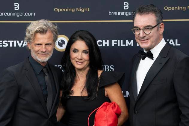 Alain Sutter, Melanie Wey and Christian Jungen at the festival opening with the premiere of the feature film Splitsville at the 21 Zurich Film Festival 2025 in the Kongresssaal Zurich, 25 09 2025 Foto:xA.xRaemyx xFuturexImagex splittsville_5933