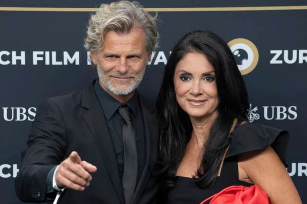 Alain Sutter with his wife Melanie Wey at the festival opening with the premiere of the feature film Splitsville at the 21 Zurich Film Festival 2025 in the Kongresssaal Zurich, 25 09 2025 Foto:xA.xRaemyx xFuturexImagex splittsville_5936