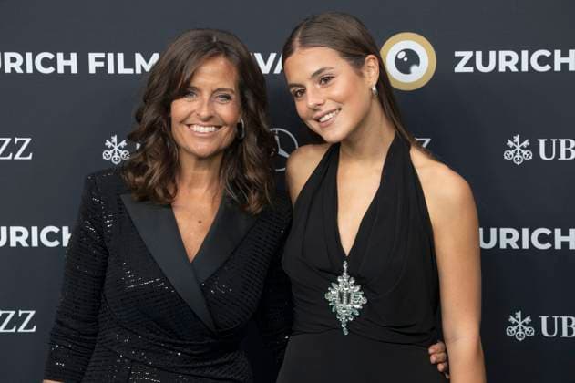 Sandra Studer with daughter Julia Müller at the festival opening with the premiere of the feature film Splitsville at the 21 Zurich Film Festival 2025 in the Kongresssaal Zurich, 25 09 2025 Foto:xA.xRaemyx xFuturexImagex splittsville_5951