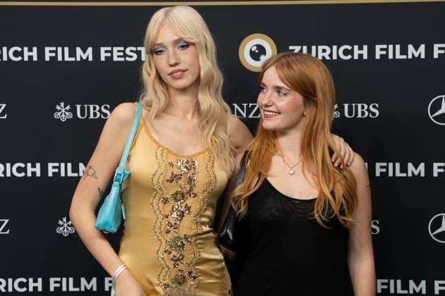 Milune with sister Felicity at the festival opening with the premiere of the feature film Splitsville at the 21 Zurich Film Festival 2025 in the Kongresssaal Zurich, 25 09 2025 Foto:xA.xRaemyx xFuturexImagex splittsville_5957