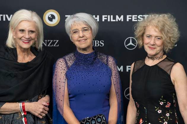 Doris Fiala, Elisabeth Baume Schneider and Corine Mauch at the festival opening with the premiere of the feature film Splitsville at the 21 Zurich Film Festival 2025 in the Kongresssaal Zurich, 25 09 2025 Foto:xA.xRaemyx xFuturexImagex splittsville_5973