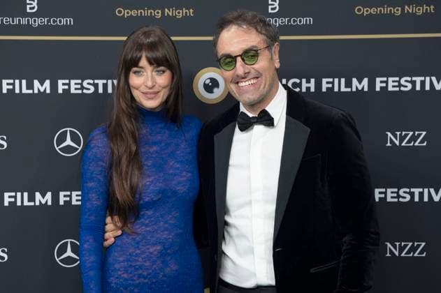 Dakota Johnson and Michael Angelo Covino at the festival opening with the premiere of the feature film Splitsville at the 21 Zurich Film Festival 2025 in the Kongresssaal Zurich, 25 09 2025 Foto:xA.xRaemyx xFuturexImagex splittsville_5976