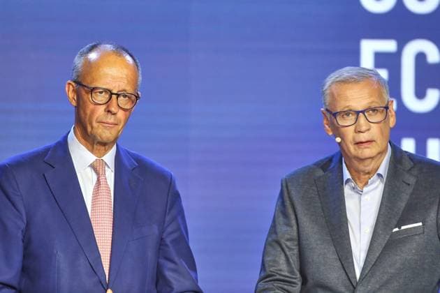 News Bilder des Tages Berlin, Deutschland, 26.09.2025: Station: Schwarz Ecosystem Summit: Bundeskanzler Friedrich Merz (CDU) und Günther Jauch *** Berlin, Germany, 26 09 2025 Station Schwarz Ecosystem Summit Federal Chancellor Friedrich Merz CDU and Günther Jauch Copyright: xdtsxNachrichtenagenturx dts_84974