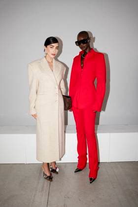 Milan Fashion Week - Women S S 2026 Sportmax Fashion Show Front Row Milan, Italy Izi Angus;guest Milan Fashion Week - Women S S 2026 Sportmax Fashion Show Front Row Milan, Italy 26th September 2025  Copyright: xCristianxIncarbonax