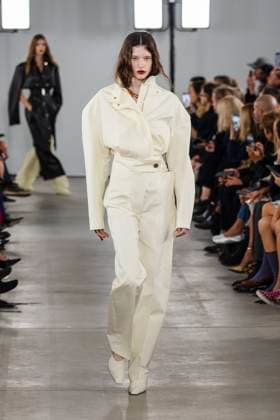 Milan Fashion Week - Women S S 2026 Sportmax Fashion Show Catwalk Milan, Italy Milan Fashion Week - Women S S 2026 Sportmax Fashion Show Catwalk Milan, Italy 26th September 2025  Copyright: xCristianxIncarbonax