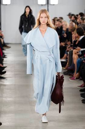 Milan Fashion Week - Women S S 2026 Sportmax Fashion Show Catwalk Milan, Italy Milan Fashion Week - Women S S 2026 Sportmax Fashion Show Catwalk Milan, Italy 26th September 2025  Copyright: xCristianxIncarbonax