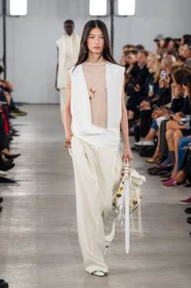 Milan Fashion Week - Women S S 2026 Sportmax Fashion Show Catwalk Milan, Italy Milan Fashion Week - Women S S 2026 Sportmax Fashion Show Catwalk Milan, Italy 26th September 2025  Copyright: xCristianxIncarbonax