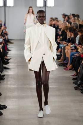 Milan Fashion Week - Women S S 2026 Sportmax Fashion Show Catwalk Milan, Italy Milan Fashion Week - Women S S 2026 Sportmax Fashion Show Catwalk Milan, Italy 26th September 2025  Copyright: xCristianxIncarbonax