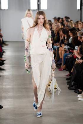 Milan Fashion Week - Women S S 2026 Sportmax Fashion Show Catwalk Milan, Italy Milan Fashion Week - Women S S 2026 Sportmax Fashion Show Catwalk Milan, Italy 26th September 2025  Copyright: xCristianxIncarbonax