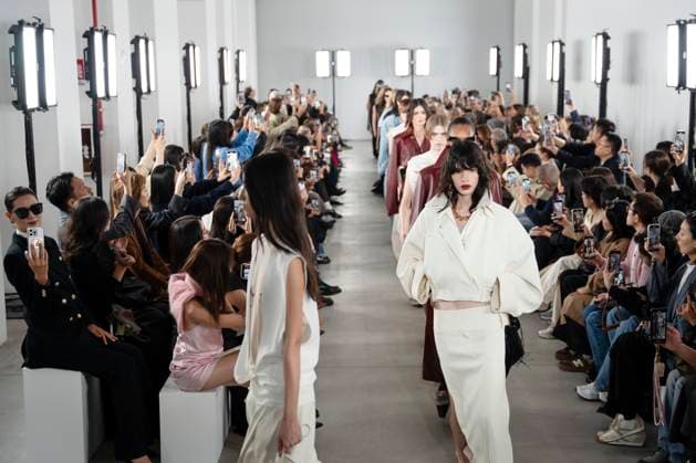 Milan Fashion Week - Women S S 2026 Sportmax Fashion Show Catwalk Milan, Italy Milan Fashion Week - Women S S 2026 Sportmax Fashion Show Catwalk Milan, Italy 26th September 2025  Copyright: xCristianxIncarbonax