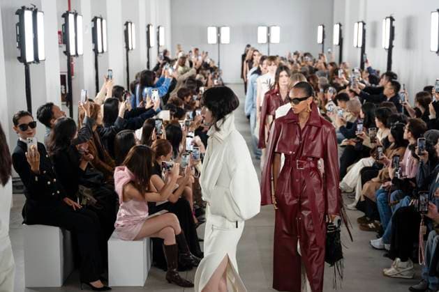 Milan Fashion Week - Women S S 2026 Sportmax Fashion Show Catwalk Milan, Italy Milan Fashion Week - Women S S 2026 Sportmax Fashion Show Catwalk Milan, Italy 26th September 2025  Copyright: xCristianxIncarbonax