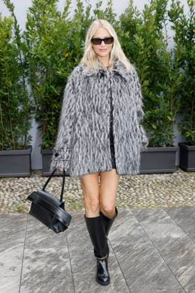 MFW Tod’s front row MP Poppy Delevigne arrives at the Tod s fashion show during Milan s Fashion Week Womenswear Spring Summer 2026, on September 26, 2025 in Milan (Italy), Italy. Photo by Marco Piovanotto Abacapress.com  Copyright: xPiovanottoxMarco ABACAx