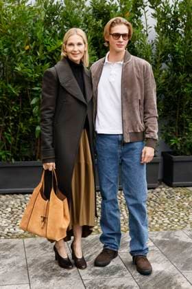 MFW Tod’s front row MP Kelly Rutherford, Hermés Giersch arrive at the Tod s fashion show during Milan s Fashion Week Womenswear Spring Summer 2026, on September 26, 2025 in Milan (Italy), Italy. Photo by Marco Piovanotto Abacapress.com  Copyright: xPiovanottoxMarco ABACAx