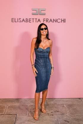 Milan, Italy, Italy: Milan, Milan Women s Fashion Week Spring Summer 2026 - Women s Fashion, Spring Summer 2026 - Elisabetta Franchi fashion show - arrivals in the photo: Elisabetta Gregoraci Milan Italy  - ZUMAp169 20250926_zea_p169_376 Copyright: xRiccardoxGiordanox