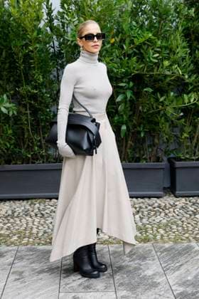 MFW Tod’s front row MP Caroline Caro Daur arrives at the Tod s fashion show during Milan s Fashion Week Womenswear Spring Summer 2026, on September 26, 2025 in Milan (Italy), Italy. Photo by Marco Piovanotto Abacapress.com  Copyright: xPiovanottoxMarco ABACAx