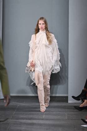 Milan, Milan Women s Fashion Week Spring Summer 2026 - Women s Fashion, Spring Summer 2026. - Blumarine fashion show - catwalk - photo: model  Copyright: xSimonaxChiocciax xipa-agency.netx xFotosickix IPA_Agency_IPA65782710