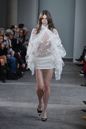 Milan, Italy: Milan, Milan Women s Fashion Week Spring Summer 2026 - Women s Fashion, Spring Summer 2026. - Blumarine fashion show - catwalk - photo: model Milan Italy  - ZUMAp169 20250926_zea_p169_547 Copyright: xSimonaxChiocciax
