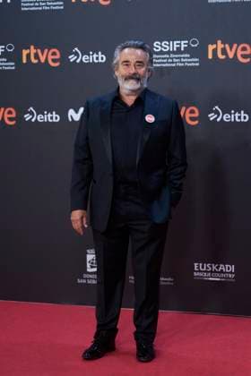 73rd San Sebastian International Film Festival: Anatonia de un instante Red Carpet Eduard Fernandez attended Anatonia de un instante Red Carpet during 73rd San Sebastian International Film Festival at Kursaal Theatre on September 26, 2025 in Donostia San Sebastian, Spain Photo by IMAGO MPG Donostia San Sebastian Kursaal Theatre Euskadi Spain  Copyright: xMPGx