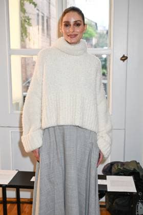 Milan, Italy: Milan, Milan Women s Fashion Week Spring Summer 2026 - Women s Fashion, Spring Summer 2026 - Sa Su Phi fashion show - guests - photo: Olivia Palermo Milan Italy  - ZUMAp169 20250926_zea_p169_681 Copyright: xSimonaxChiocciax