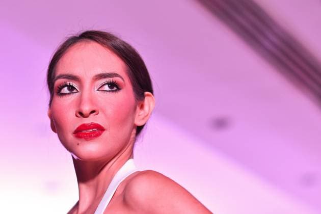 Spring Colors Fashion Week de Madrid - 26 Sep 2025 A model walks the runway wearing a design by Adan Terriquez during the Spring Colors Fashion Week de Madrid at Hotel Princesa. Madrid Spain Copyright: xAtilanoxGarciax xSOPAxImagesx FOTO49637
