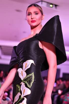 Spring Colors Fashion Week de Madrid - 26 Sep 2025 A model walks the runway wearing a design by Adan Terriquez during the Spring Colors Fashion Week de Madrid at Hotel Princesa. Madrid Spain Copyright: xAtilanoxGarciax xSOPAxImagesx FOTO49621