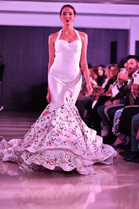 Spring Colors Fashion Week de Madrid - 26 Sep 2025 A model walks the runway wearing a design by Adan Terriquez during the Spring Colors Fashion Week de Madrid at Hotel Princesa. Madrid Spain Copyright: xAtilanoxGarciax xSOPAxImagesx FOTO49634