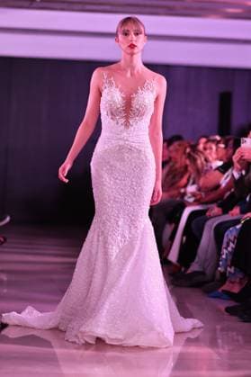 Spring Colors Fashion Week de Madrid - 26 Sep 2025 A model walks the runway wearing a design by Jose Zafra during the Spring Colors Fashion Week de Madrid at Hotel Princesa. Madrid Spain Copyright: xAtilanoxGarciax xSOPAxImagesx FOTO49663