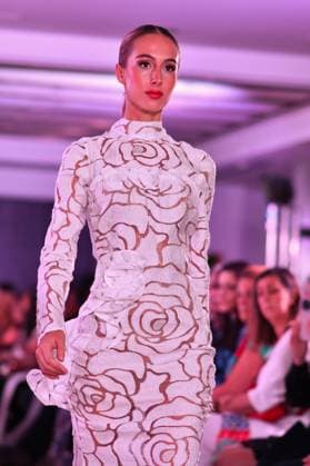 Spring Colors Fashion Week de Madrid - 26 Sep 2025 A model walks the runway wearing a design by Jose Zafra during the Spring Colors Fashion Week de Madrid at Hotel Princesa. Madrid Spain Copyright: xAtilanoxGarciax xSOPAxImagesx FOTO49670