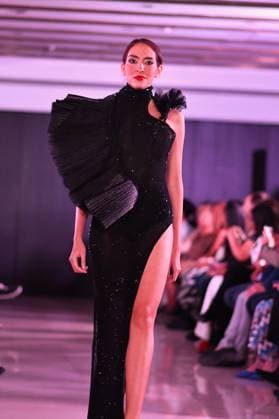 Spring Colors Fashion Week de Madrid - 26 Sep 2025 A model walks the runway wearing a design by Giannina Azar during the Spring Colors Fashion Week de Madrid at Hotel Princesa. Madrid Spain Copyright: xAtilanoxGarciax xSOPAxImagesx FOTO49755