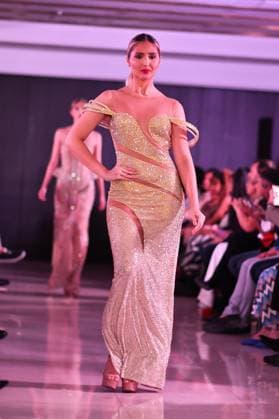 Spring Colors Fashion Week de Madrid - 26 Sep 2025 A model walks the runway wearing a design by Giannina Azar during the Spring Colors Fashion Week de Madrid at Hotel Princesa. Madrid Spain Copyright: xAtilanoxGarciax xSOPAxImagesx FOTO49763