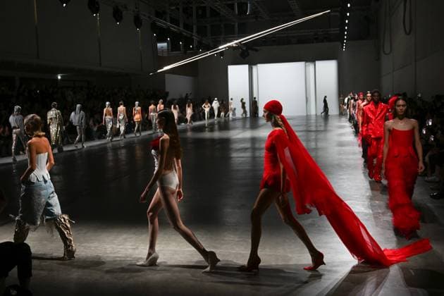 Milan, Milan Women s Fashion Week Spring Summer 2026 - Women s Fashion, Spring Summer 2026. - fashion show: Giuseppe di Morabito - catwalk - photo: model  Copyright: xSimonaxChiocciax xipa-agency.netx xFotosickix IPA_Agency_IPA65793767