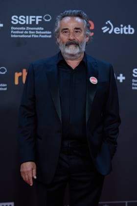 Anatomia De Un Instante - Photocall - 73rd San Sebastian International Film Festival Eduard Fernandez attends the red carpet event for Anatomia de un instante during the 73rd San Sebastian Donostia International Film Festival in San Sebastian, Spain, on September 26. San Sebastian Spain  Copyright: xCOOLMediax originalFilename: coolmedia-notitle221023_npWrw.jpg