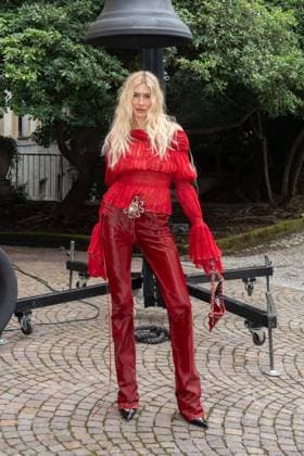 Milan Fashion Week - Women S S 2026 Blumarine Fashion Show Front Row Milan, Italy Elena Perminova Milan Fashion Week - Women S S 2026 Blumarine Fashion Show Front Row Milan, Italy 26th September 2025  Copyright: xCarminexContex