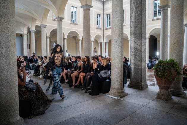 Milan Fashion Week - Women S S 2026 Blumarine Fashion Show Vibes Milan, Italy Jennifer Matias Milan Fashion Week - Women S S 2026 Blumarine Fashion Show Vibes Milan, Italy 26th September 2025  Copyright: xCarminexContex