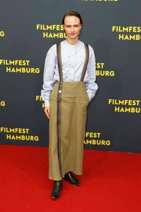 Luna Jordan at the premiere of the movie Smalltown Girl at the 33 Filmfest Hamburg 2025 at Cinemaxx Dammtor Hamburg, 26 09 2025 Foto:xC.xTamckex xFuturexImagex smalltown_5920