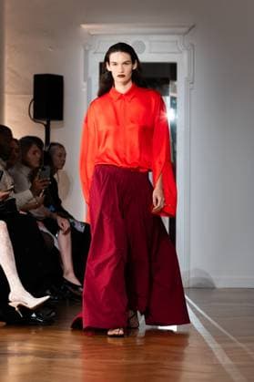 Milan Fashion Week - Women S S 2026 Sa Su Phi Fashion Show Runway Milan, Italy Milan Fashion Week - Women S S 2026 Sa Su Phi Fashion Show Runway Milan, Italy 26th September 2025  Copyright: xx
