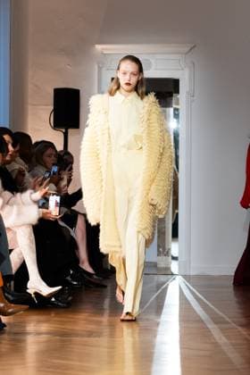 Milan Fashion Week - Women S S 2026 Sa Su Phi Fashion Show Runway Milan, Italy Milan Fashion Week - Women S S 2026 Sa Su Phi Fashion Show Runway Milan, Italy 26th September 2025  Copyright: xx