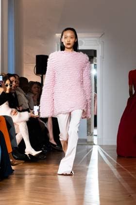 Milan Fashion Week - Women S S 2026 Sa Su Phi Fashion Show Runway Milan, Italy Milan Fashion Week - Women S S 2026 Sa Su Phi Fashion Show Runway Milan, Italy 26th September 2025  Copyright: xx