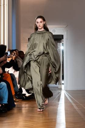Milan Fashion Week - Women S S 2026 Sa Su Phi Fashion Show Runway Milan, Italy Milan Fashion Week - Women S S 2026 Sa Su Phi Fashion Show Runway Milan, Italy 26th September 2025  Copyright: xx