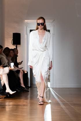 Milan Fashion Week - Women S S 2026 Sa Su Phi Fashion Show Runway Milan, Italy Milan Fashion Week - Women S S 2026 Sa Su Phi Fashion Show Runway Milan, Italy 26th September 2025  Copyright: xx